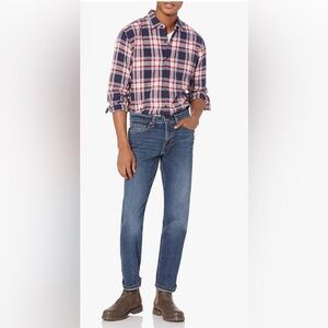 🌸.  #1489-62.   Universal thread jeans